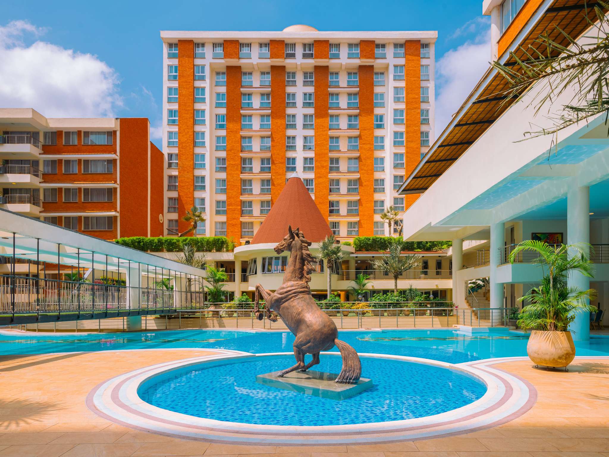 Mövenpick Hotel & Residences
